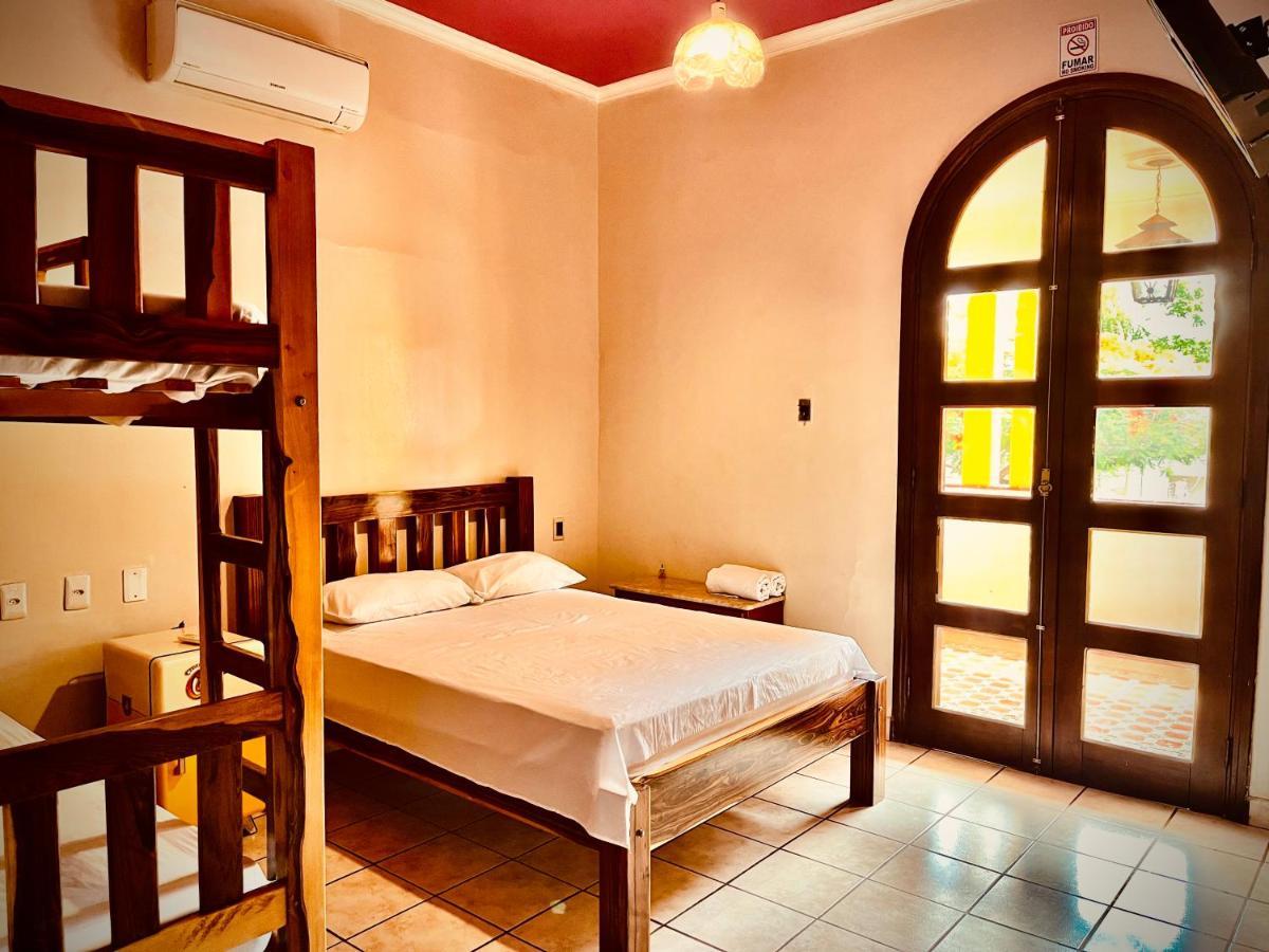 Dom Alberto Hostel كورومبا المظهر الخارجي الصورة